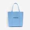 巴黎世家/Balenciaga 女士 BABY BLUE/BLACK 超小号Everyday手提袋 | Balenciaga 551815-D6W2N-4860