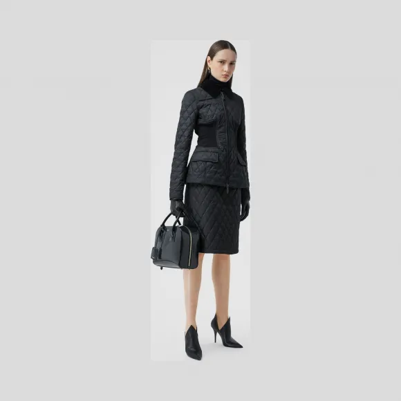 博百利/Burberry 女士 菱形绗缝 A 字半身裙  80311011
