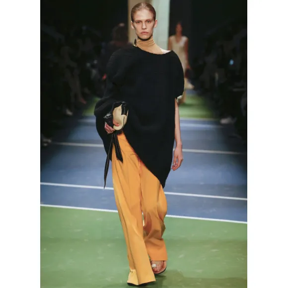 思琳/Celine  黑色卷羊毛茧型绗缝连衣裙 26V727353.38NO