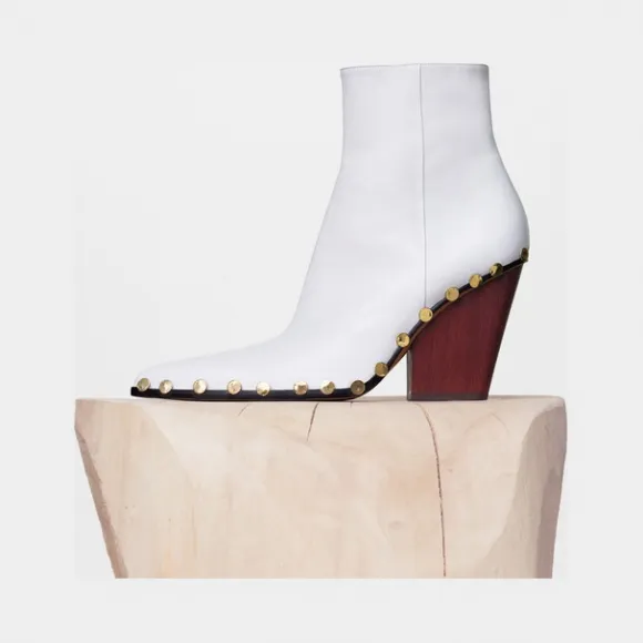 思琳/Celine  Rodeo荧光白小羊皮饰钉高跟及踝靴 318533HRNC.01OP