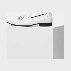 思琳/Celine  Tassels Nappa小羊皮软帮平底鞋 322213NTAC.01OP