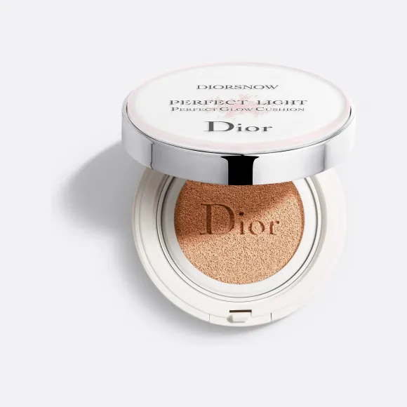 迪奥/Dior DIOR迪奥雪晶灵光蕴焕亮气垫修颜霜：匀净透白亮采护肤臻品 | DIOR Y0074000