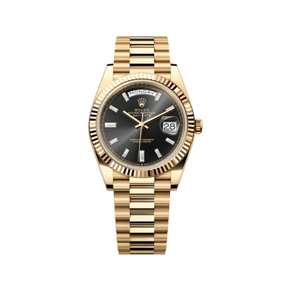 劳力士/Rolex 星期日历型 40 MM 18K黄金 藉恒动摆陀双向自动上链 男表 M228238-0004