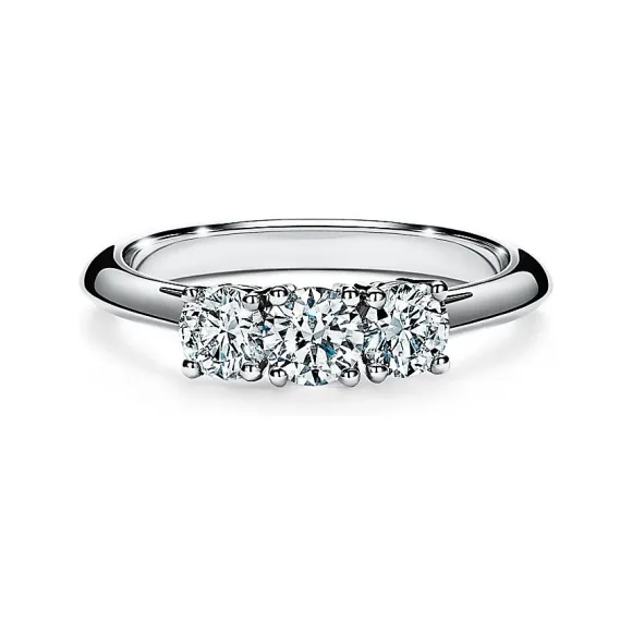 蒂芙尼/Tiffany 三石戒指系列铂金订婚钻戒:恒久爱情的华美诠释 11396836 
