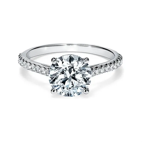 蒂芙尼/Tiffany Novo™ 配密镶钻石铂金环的圆形明亮式钻石订婚戒指 36986026 