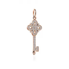 蒂芙尼/Tiffany Tiffany Keys 系列 Tiffany Victoria™ 18K 玫瑰金镶钻迷你钥匙吊饰。
