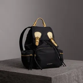 博百利/Burberry 女士 The Rucksack - 中号双色尼龙拼皮革军旅背包 (黑色 / 金色) 40333031