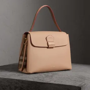 博百利/Burberry 女士 中号 House 格纹拼粒纹皮革托特包 (浅杏色) 40607331