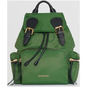 博百利/Burberry 女士 The Rucksack - 中号功能性尼龙拼皮革军旅背包 (赛车绿) 40738921