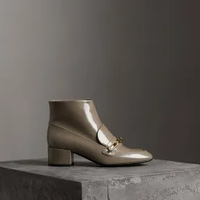 博百利/Burberry 女士 链环装饰漆皮及踝靴 (灰褐色) 40756331