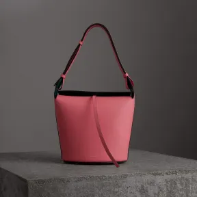 博百利/Burberry 女士 The Bucket - 中号皮革水桶包 (亮珊瑚粉红) 40758921
