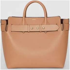 博百利/Burberry 女士 The Belt - 中号皮革铆钉装饰贝尔特包 (浅驼色) 80095061