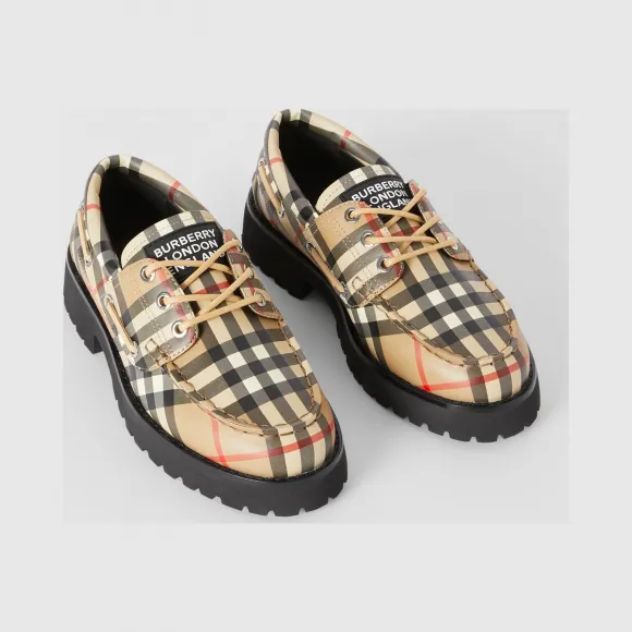 博百利/Burberry Vintage 格纹皮革船鞋  P80238161