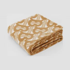 博百利/Burberry 专属标识图案美利奴羊毛混纺毛毯  P80245281