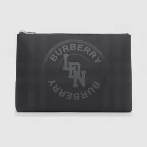 博百利/Burberry London 格纹徽标图案拉链收纳袋 (深炭灰) - 男士  80257621