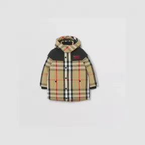 博百利/Burberry 可拆式连帽格纹尼龙外套 (典藏米色) 80411591