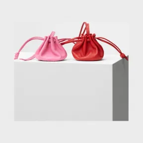 思琳/Celine  Croissant绯红色柔软小羊皮挂件 108663ATQ.27SX