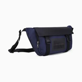 Calvin Klein男女同款Logo休闲翻盖单肩斜跨包 Hh2394K9900-配件系列