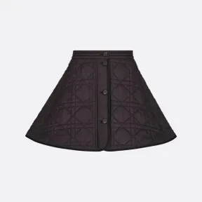 迪奥/Dior 迷你裙 黑色绗缝塔夫绸科技面料超大藤格纹 157J66A2827_X9000_T32