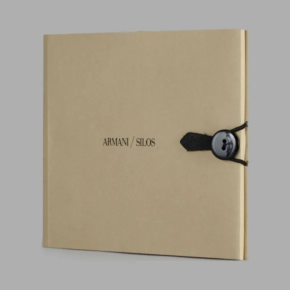 乔治阿玛尼/Giorgio Armani 纽扣系结方形笔记本 22005299bm