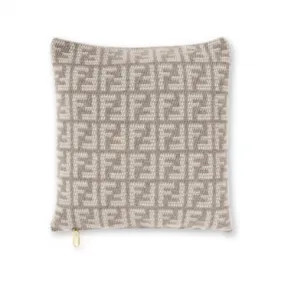 芬迪/Fendi FF靠垫鸽子灰羊绒靠垫 7AC043AL9OF1JL1 8056582413426