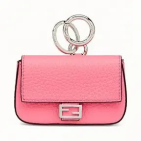 芬迪/Fendi NANO BAGUETTE吊饰_ Roma Amor皮质吊饰 7AR763 A86 HF179M