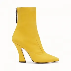 芬迪/Fendi 女士 黄色磨砂革短靴 8T69403TYF17KC