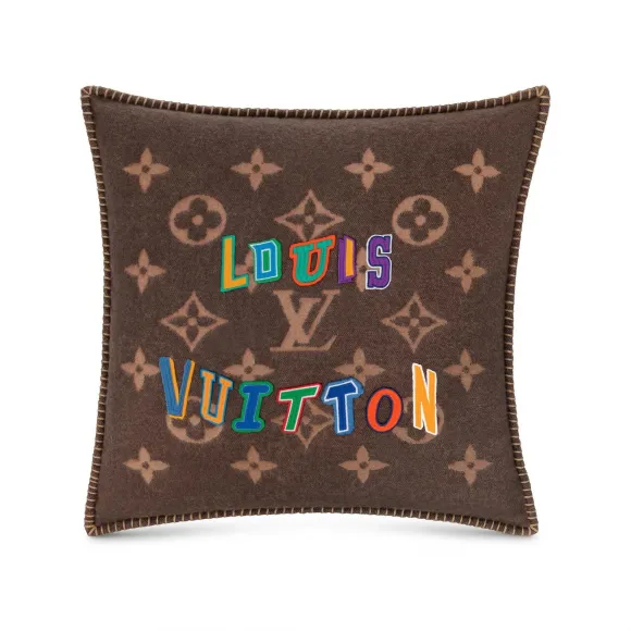 路易威登/Louis Vuitton(LV) LVXNBA 字母靠垫- 奢华装饰品- 家居| 家居用品 生活的艺术 MP3037 MP3037