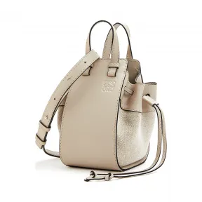 罗意威/Loewe Hammock Drawstring Mini BagLight Oat 314.39.V07