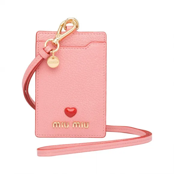 缪缪/Miu Miu LOVE标识皮革证章夹 5MC016_2BC3_F0028