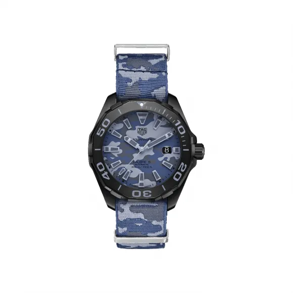 豪雅/TAG Heuer 竞潜Aquaracer系列 自动机械机芯 喷砂钛金属，覆黑色PVD涂层 男表 WAY208D.FC8221