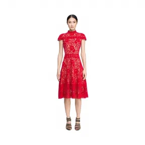  天鹅绒蕾丝复古摆浪连衣裙 AUM16553MH