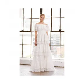  荷叶边层叠露肩连衣裙 BEL19264LBRH