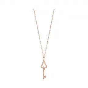 Tiffany Charms 系列“Yours Truly”18K 玫瑰金镶钻吊饰，中号  GRP09730