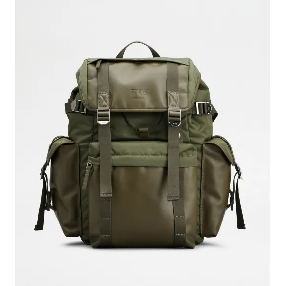 托德斯/Tod's 男人 绿色 中号织物拼皮革背包 XBMTRKG0300SPJ0PZA