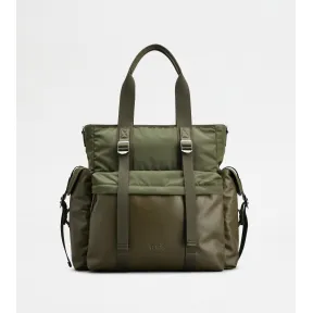 托德斯/Tod's 男人 绿色 中号织物拼皮革托特包 XBMTRKO0300SPJ0PZA