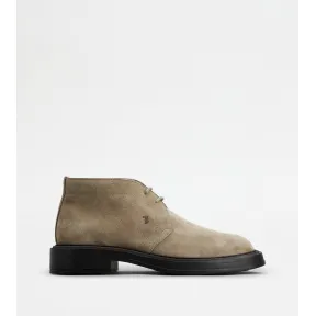 托德斯/Tod's 男人 米黄色 绒面皮革沙漠靴 XXM61K00D80RE0C405