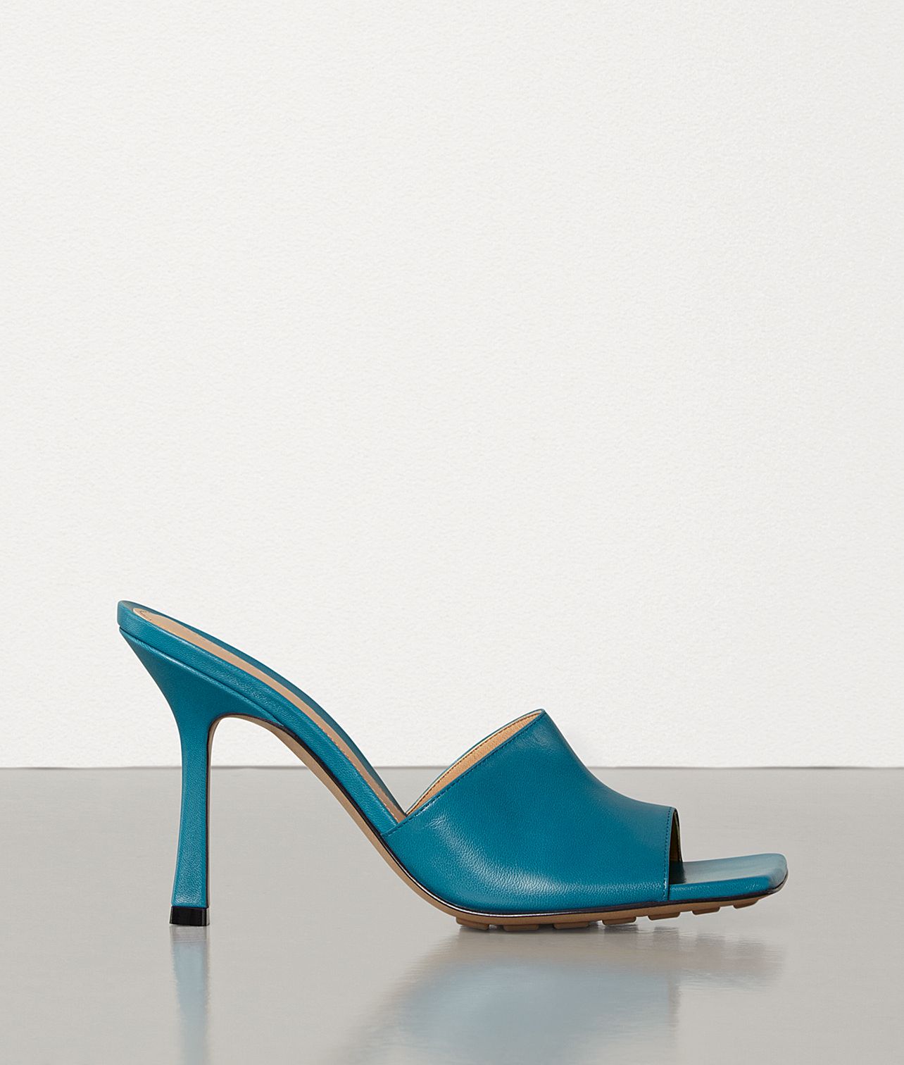 葆蝶家/Bottega Veneta 小山羊皮STRETCH穆勒鞋 610538VBSF04335